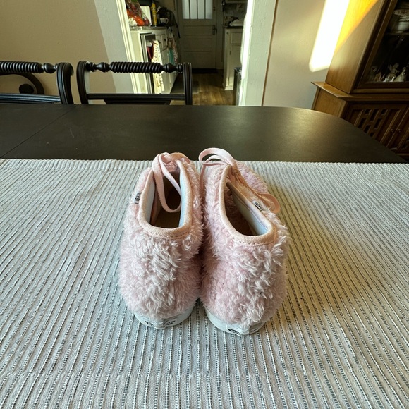 Vans Pink Fuzzy Lace-Up Sneakers - Picture 2 of 4